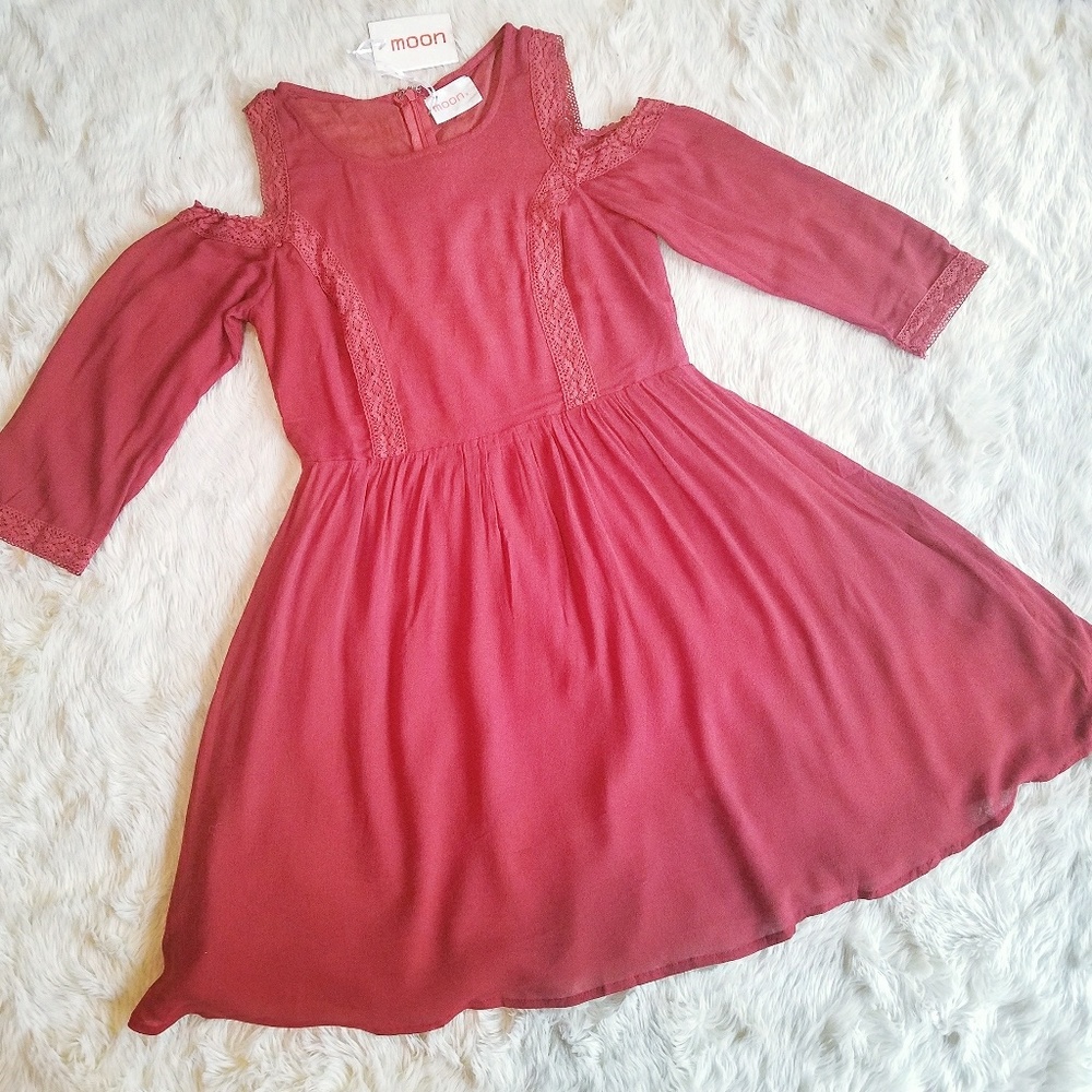 Modcloth Peekaboo Shoulder dress